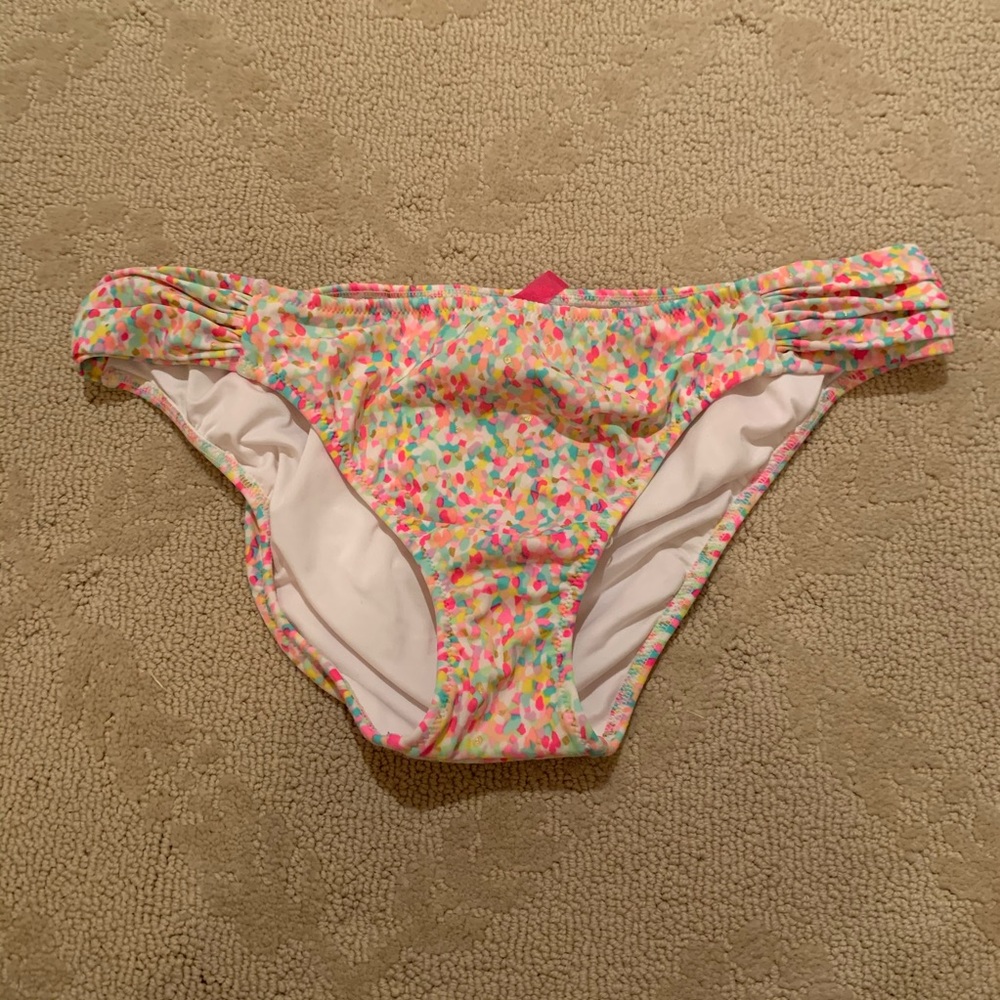 Victoria’s Secret Side Cinch Bottoms